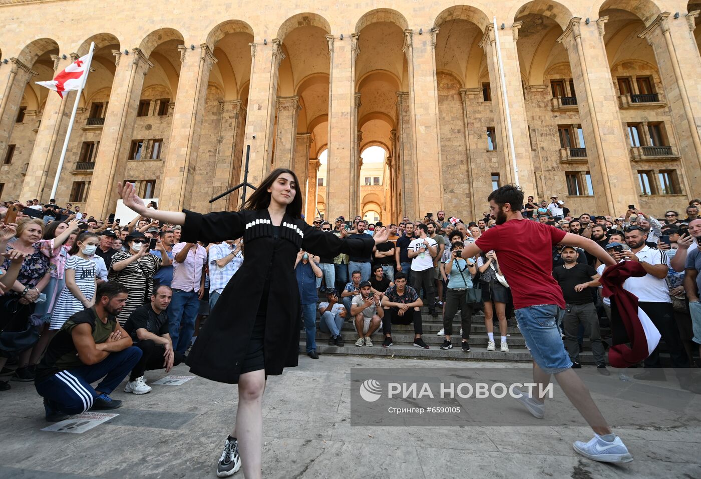 Акция против проведения ЛГБТ-парада в Грузии