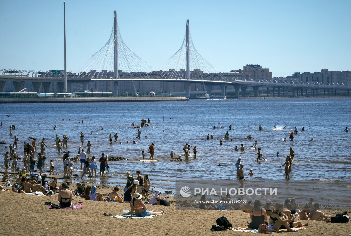 Жаркая погода в Санкт-Петербурге