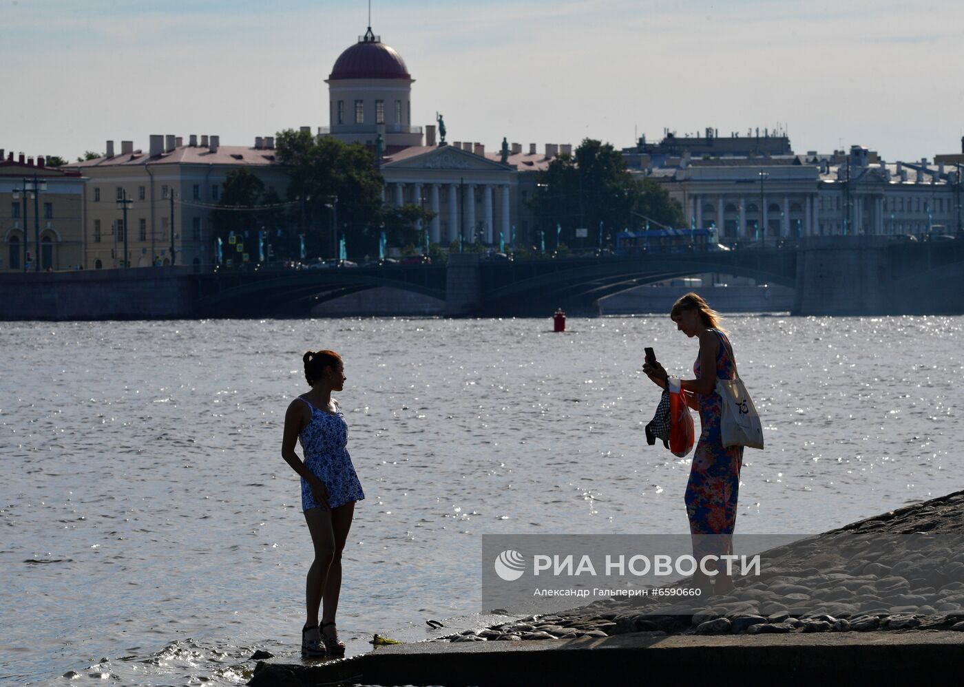 Жаркая погода в Санкт-Петербурге