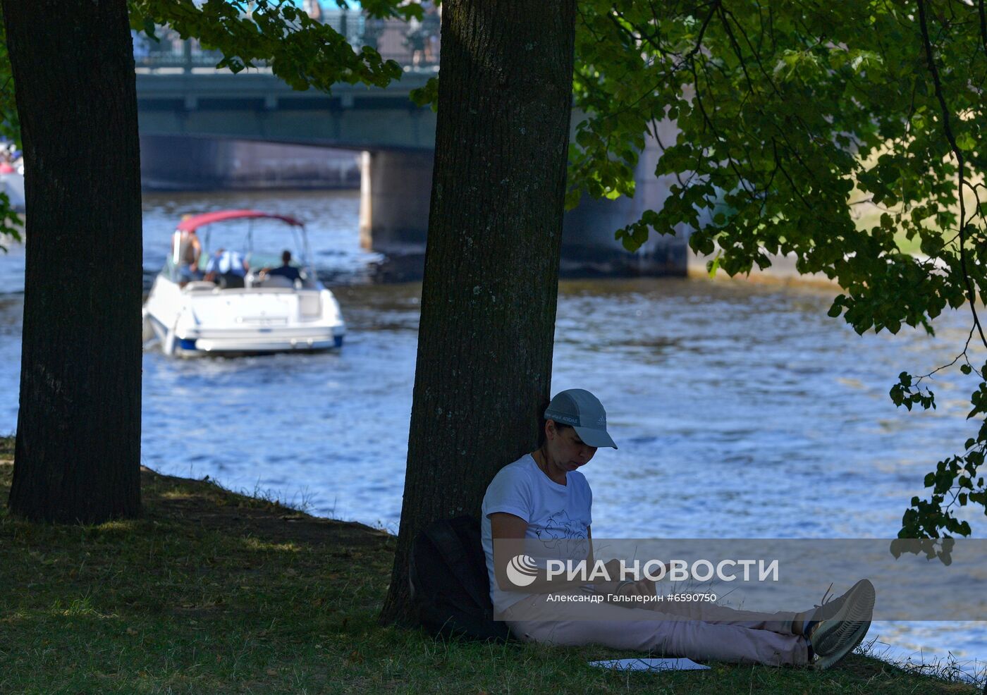 Жаркая погода в Санкт-Петербурге