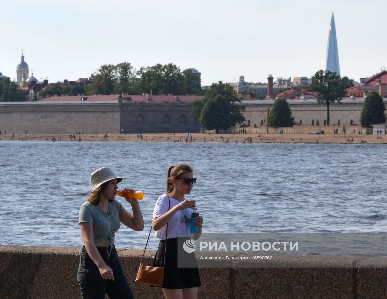 Жаркая погода в Санкт-Петербурге