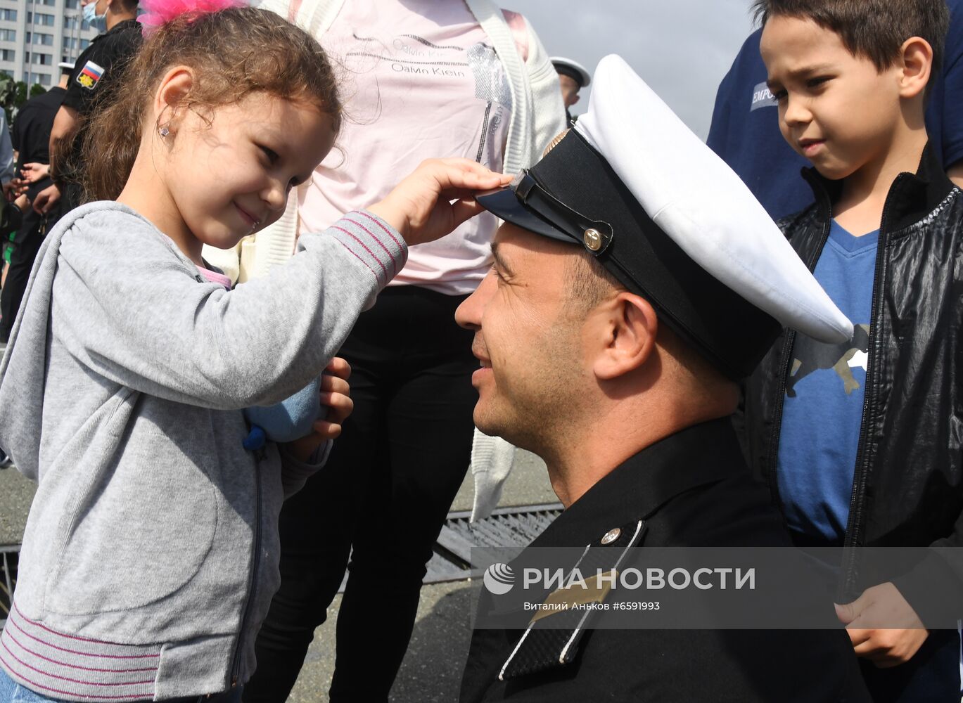 Возвращение кораблей ТОФ после учений в Тихом океане во Владивосток