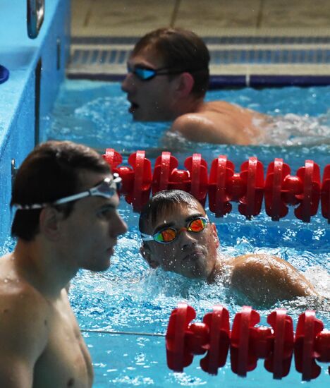 Тренировка олимпийской сборной России по плаванию