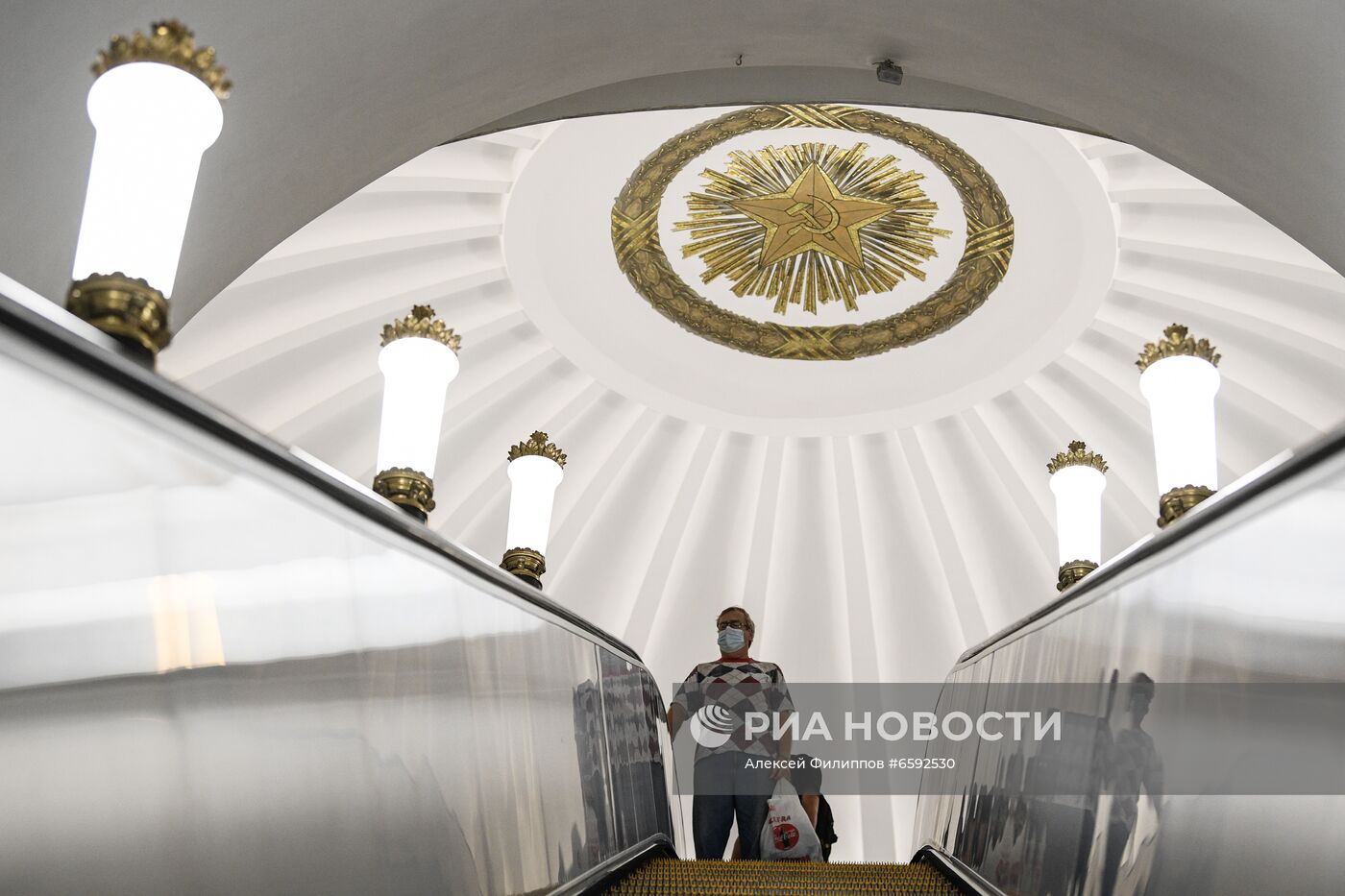 Открытие станции метро "Смоленская" Арбатско-Покровской линии после реконструкции