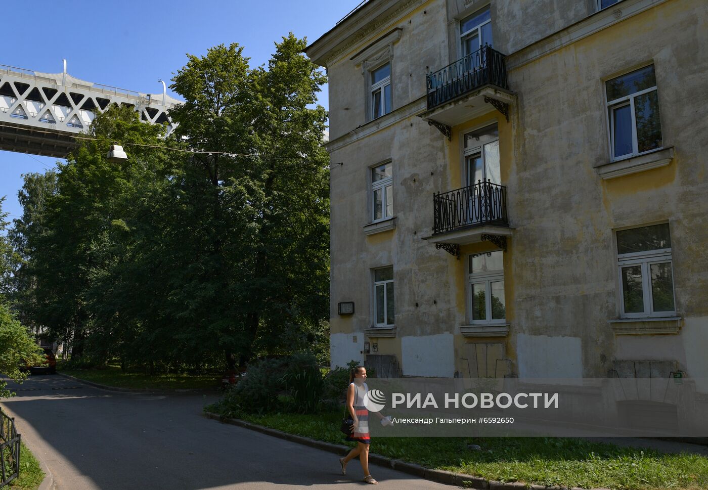 В расселенном из-за шума доме в Санкт-Петербурге началась продажа апартаментов