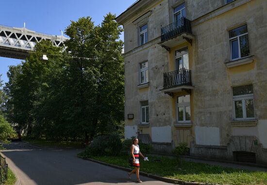 В расселенном из-за шума доме в Санкт-Петербурге началась продажа апартаментов