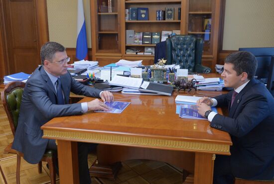 Встреча вице-премьера РФ А. Новака с губернатором ЯНАО Д. Артюховым
