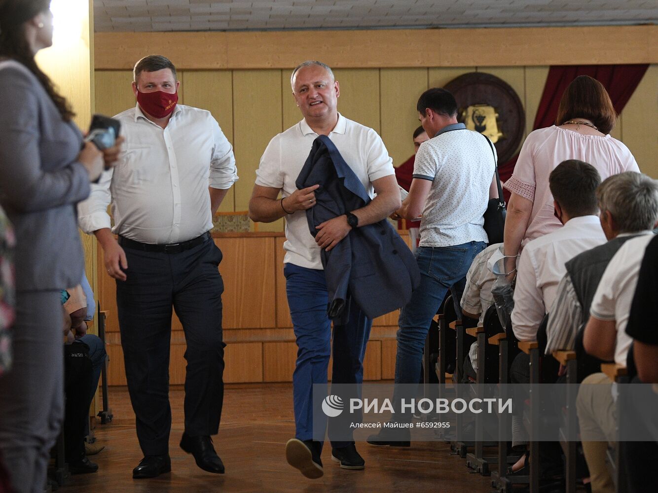 Предвыборная поездка лидера ПСРМ И. Додона по стране