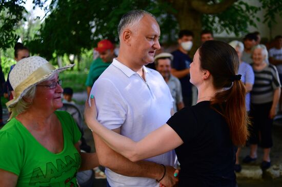 Предвыборная поездка лидера ПСРМ И. Додона по стране