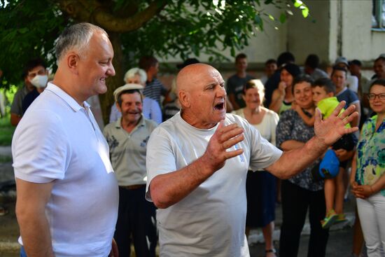 Предвыборная поездка лидера ПСРМ И. Додона по стране