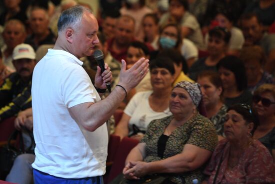 Предвыборная поездка лидера ПСРМ И. Додона по стране