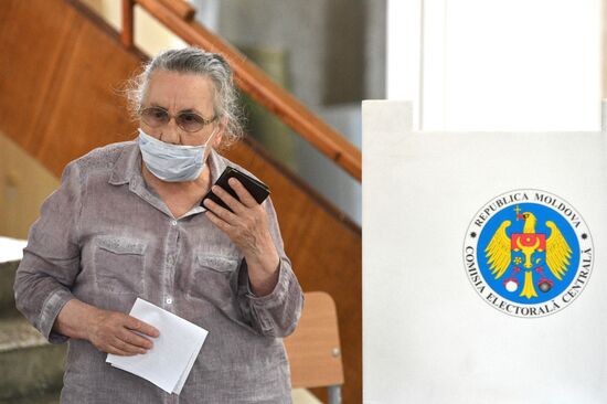 Досрочные парламентские выборы в Молдавии