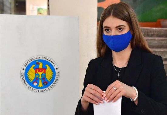 Досрочные парламентские выборы в Молдавии