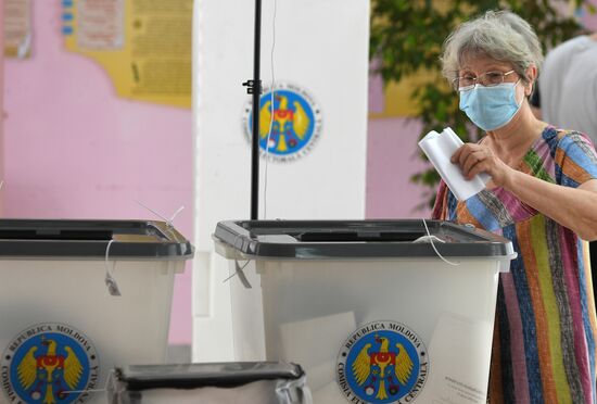 Досрочные парламентские выборы в Молдавии