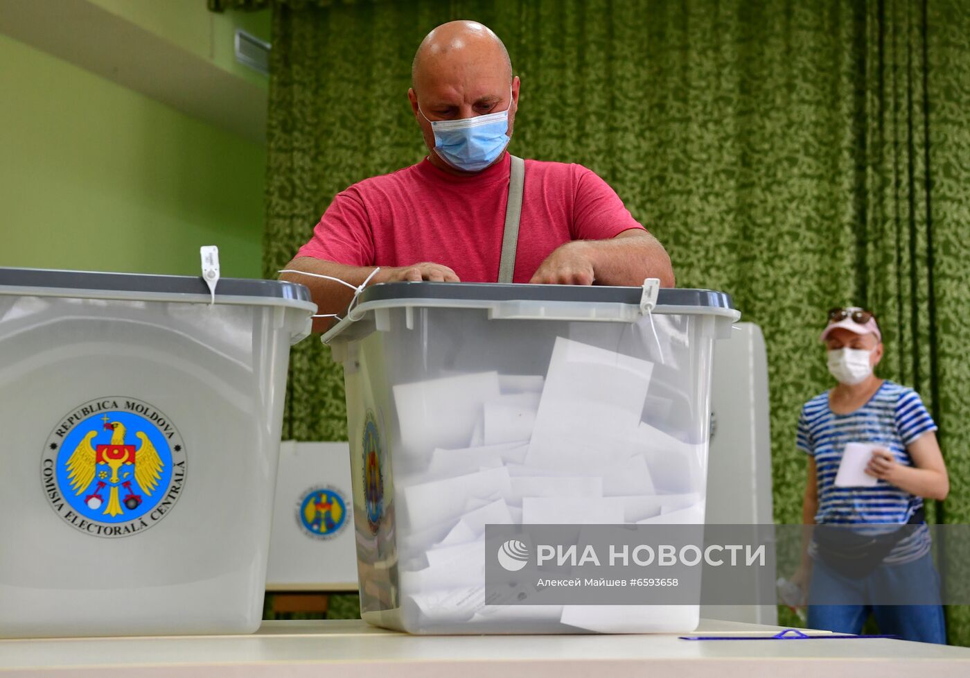 Досрочные парламентские выборы в Молдавии