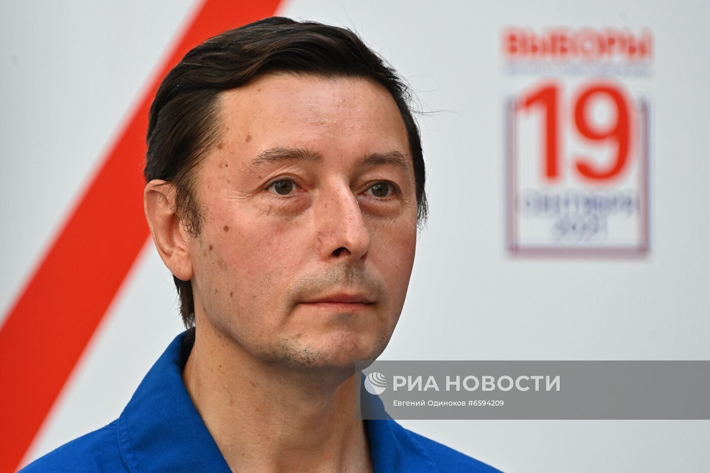 Подача документов партией "Зелёные" для регистрации кандидатов в депутаты Госдумы