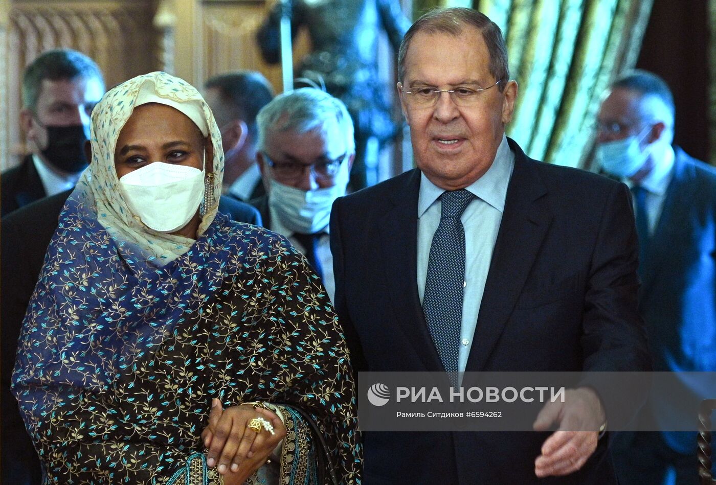 Встреча глав МИД РФ и Судана С. Лаврова и М. Аль-Махди