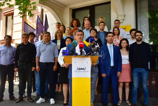 Пресс-конференции по итогам парламентских выборов в Молдавии