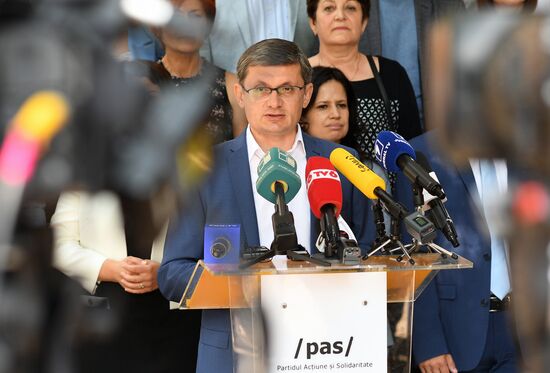 Пресс-конференции по итогам парламентских выборов в Молдавии