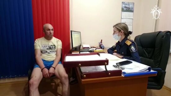 В Иркутске задержали мужчину, угрожавшего выбросить ребенка с балкона
