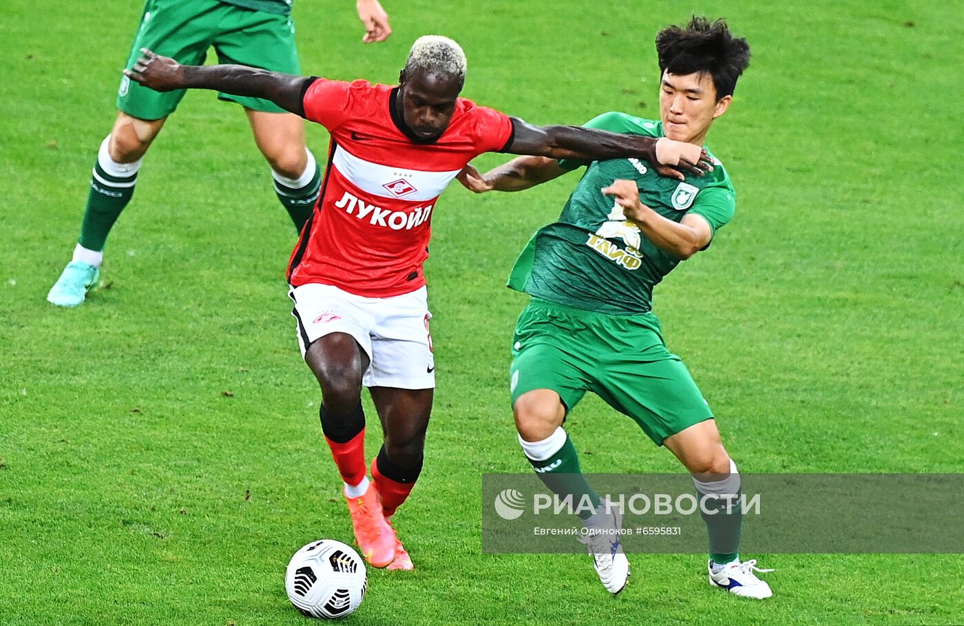 Футбол. Кубок Париматч Премьер. Матч "Рубин" - "Спартак"