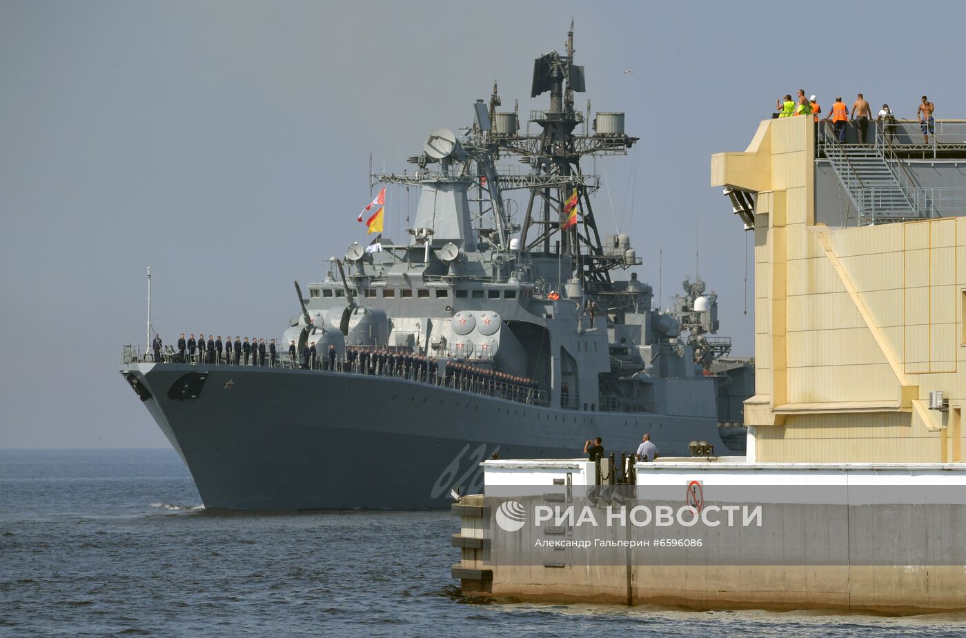 Подготовка ко Дню ВМФ в Кронштадте