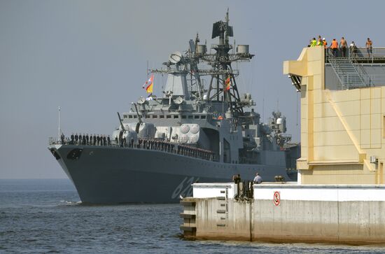 Подготовка ко Дню ВМФ в Кронштадте