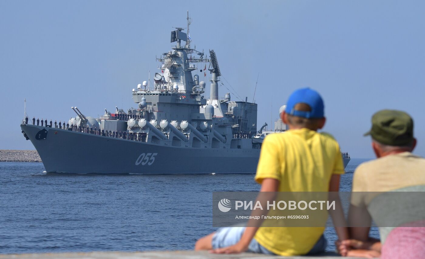 Подготовка ко Дню ВМФ в Кронштадте