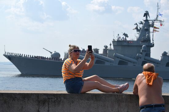 Подготовка ко Дню ВМФ в Кронштадте