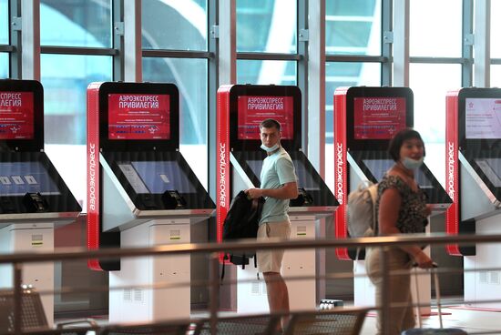 Открытие нового пассажирского терминала "Аэроэкспресс" в Домодедово 