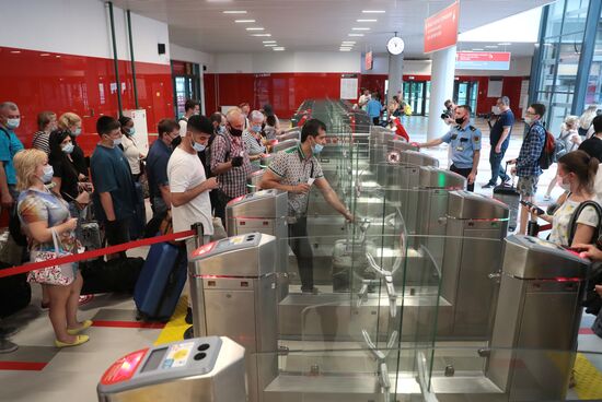 Открытие нового пассажирского терминала "Аэроэкспресс" в Домодедово 