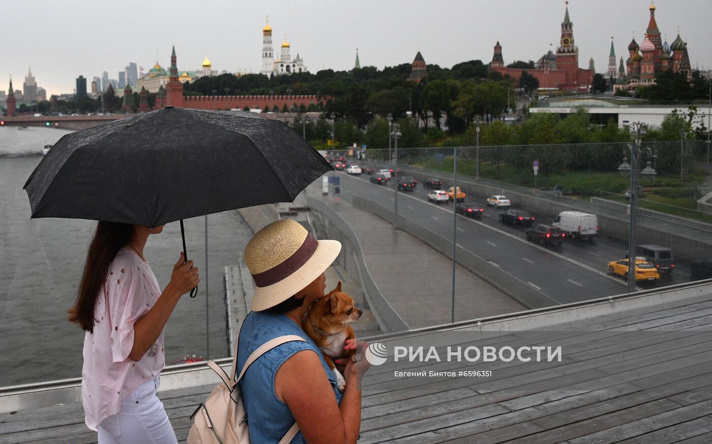 Дождь в Москве