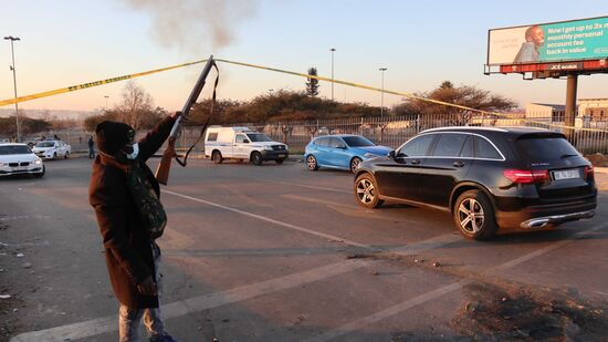 Беспорядки в ЮАР