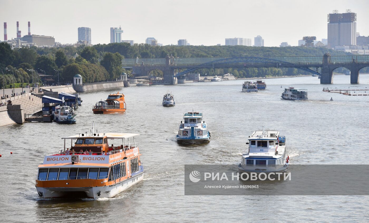 Речные прогулки по Москве-реке