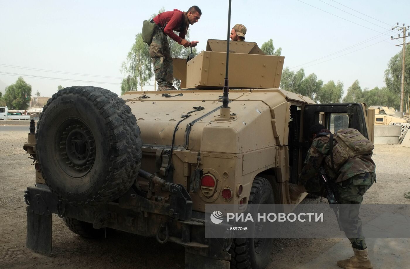 Бои оборонных сил Афганистана против Талибана (запрещено в РФ)