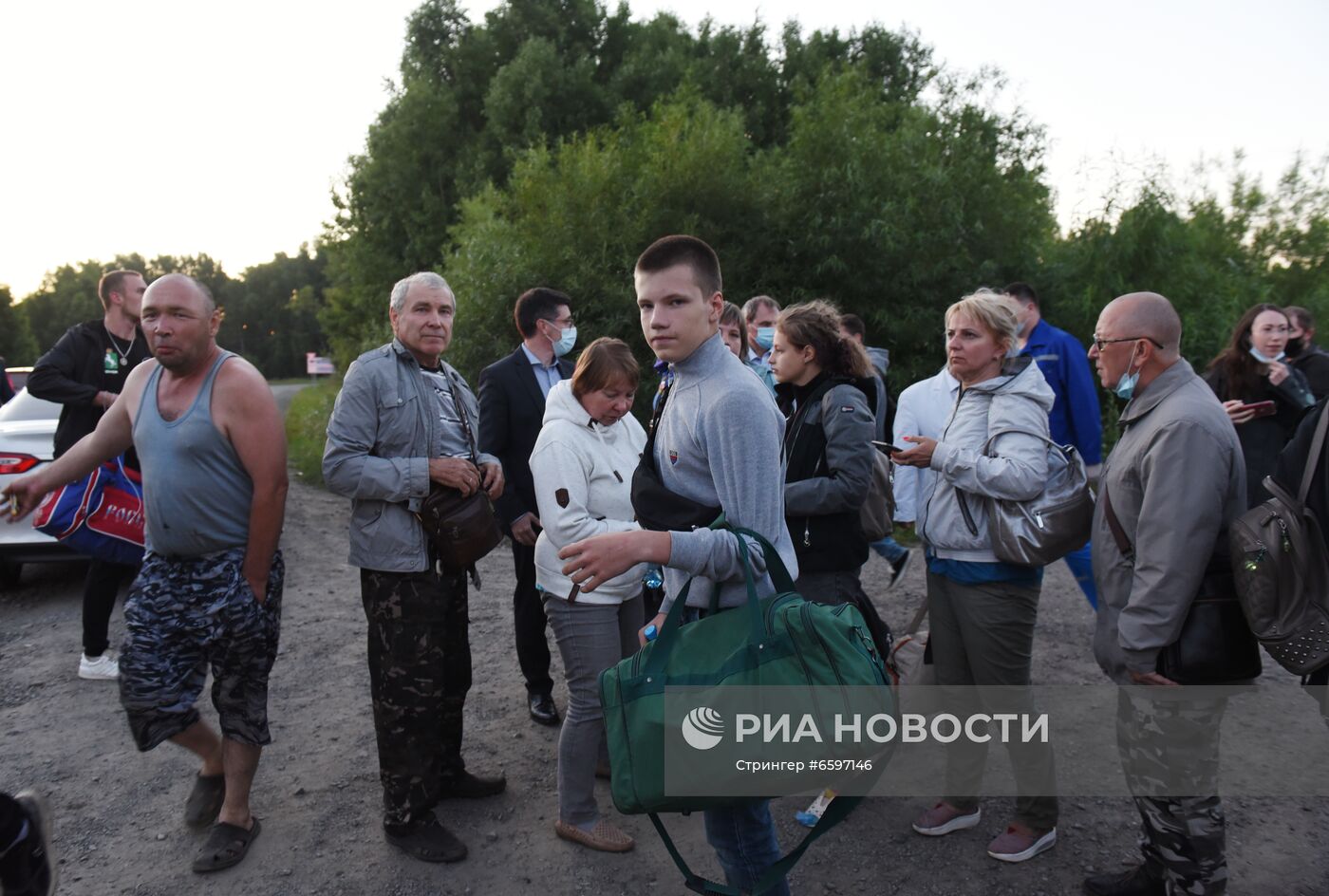 Прибытие в Томск пассажиров АН-28 после жесткой посадки