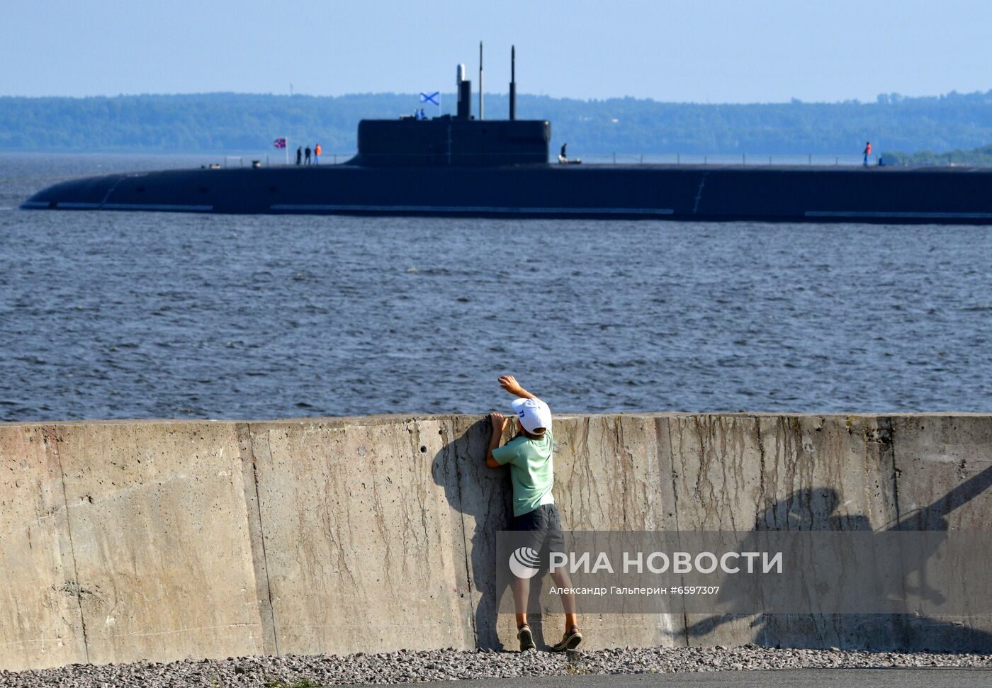 Подводные лодки в Кронштадте в преддверии Дня ВМФ