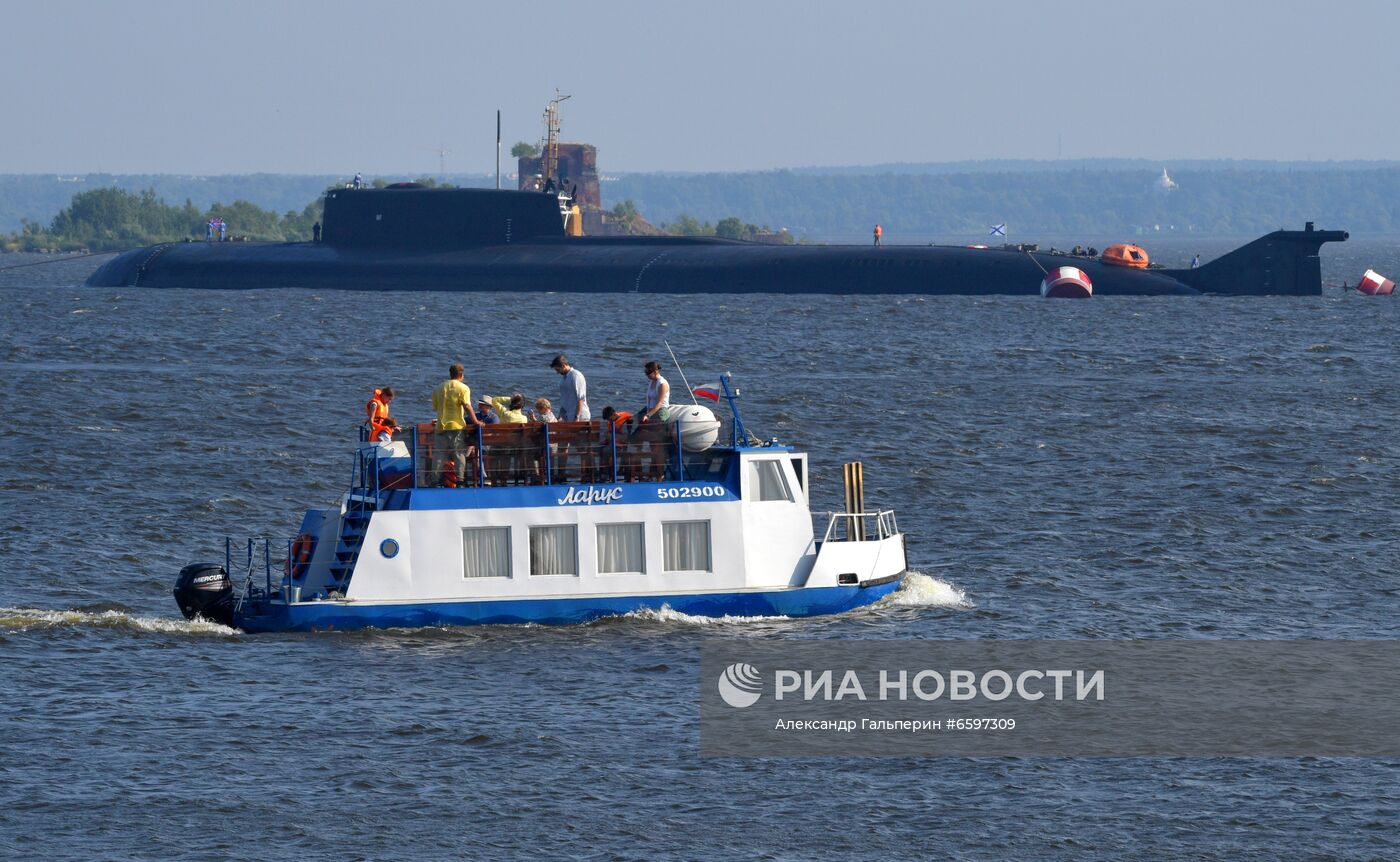 Подводные лодки в Кронштадте в преддверии Дня ВМФ