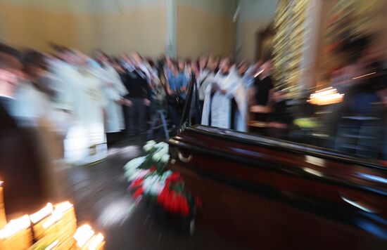 Прощание с П. Мамоновым