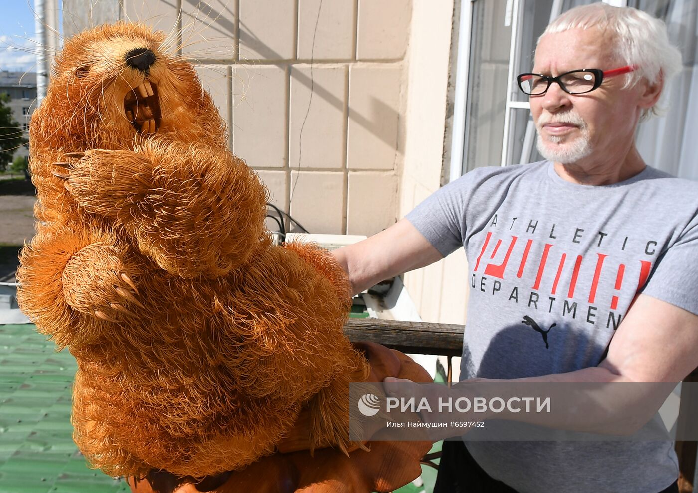 Скульптуры из кедровой стружки