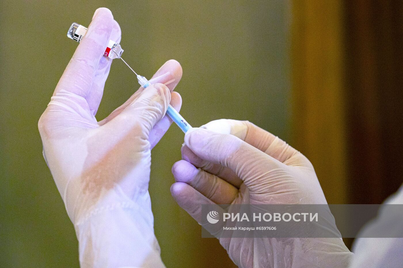 "Марафон" вакцинации препаратом Sputnik V в Молдавии