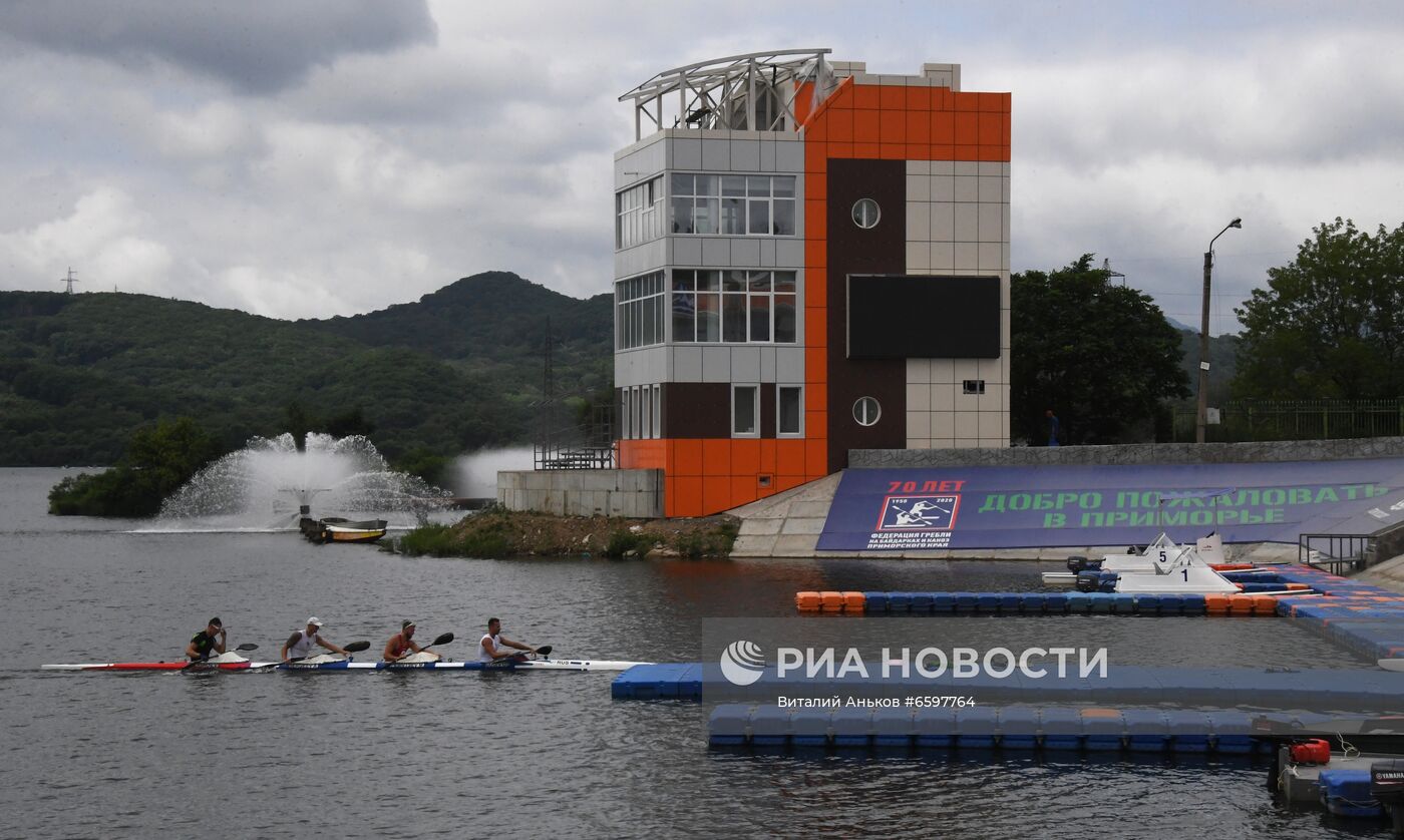 Тренировка олимпийской сборной России по гребле на байдарках и каноэ