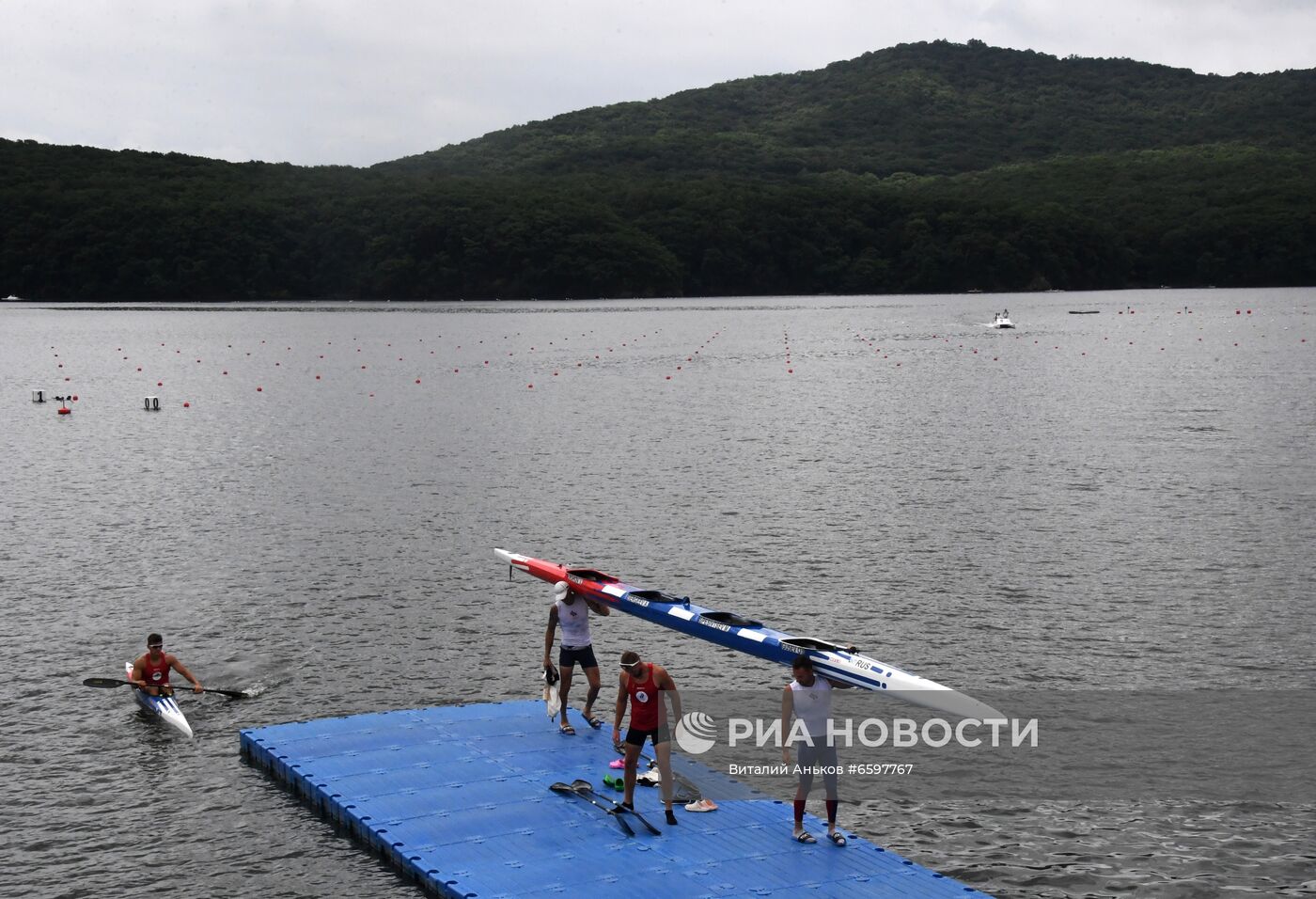 Тренировка олимпийской сборной России по гребле на байдарках и каноэ
