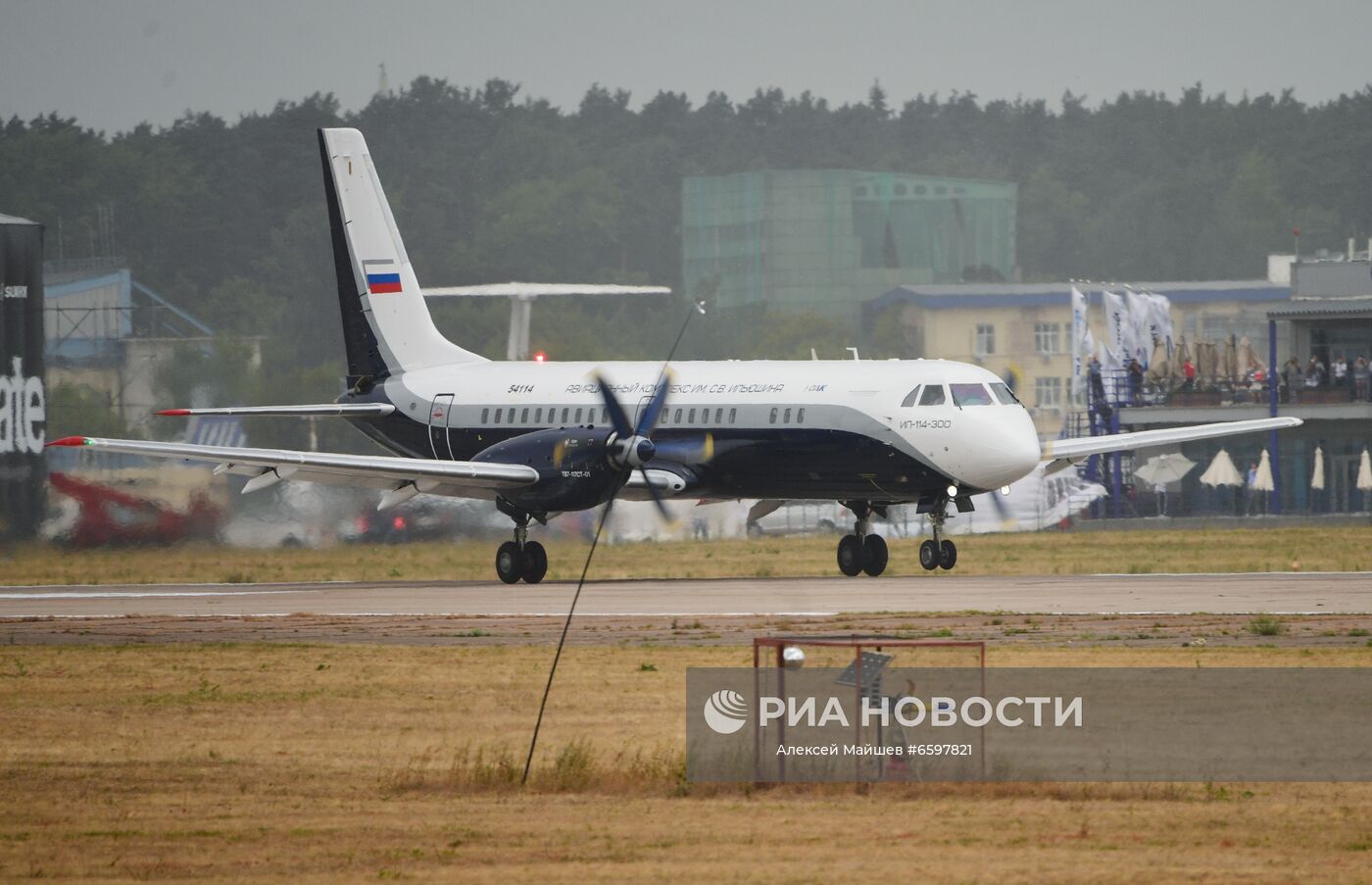 Подготовка к открытию МАКС-2021