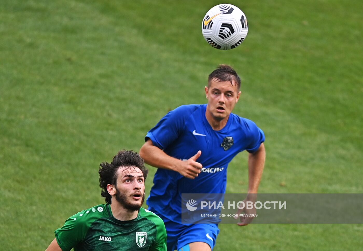 Футбол. Кубок Париматч Премьер. Матч "Рубин" - "Сочи"