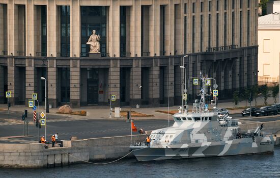 Репетиция парада ко Дню ВМФ в Санкт-Петербурге