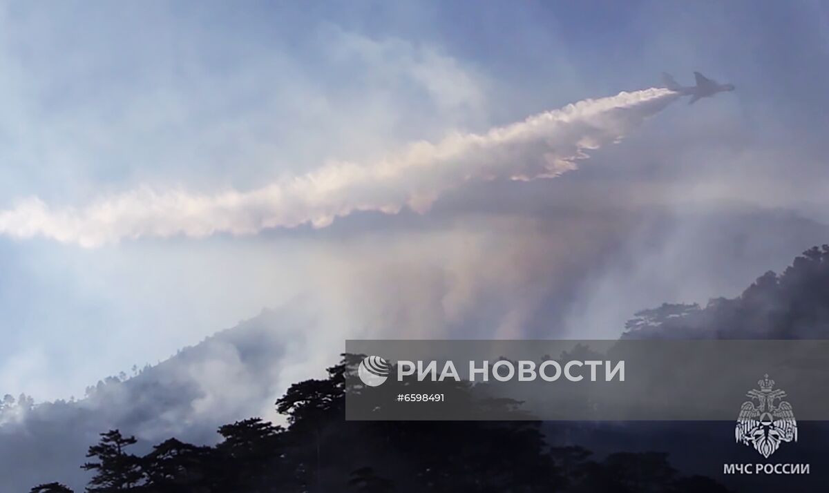 Тушение лесных пожаров в Якутии