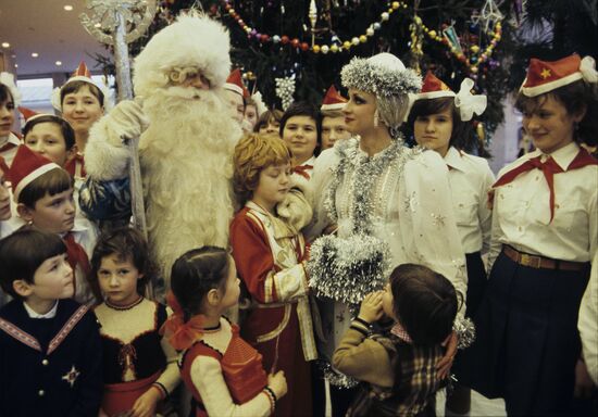 Новогодняя елка в Кремлевском дворце съездов