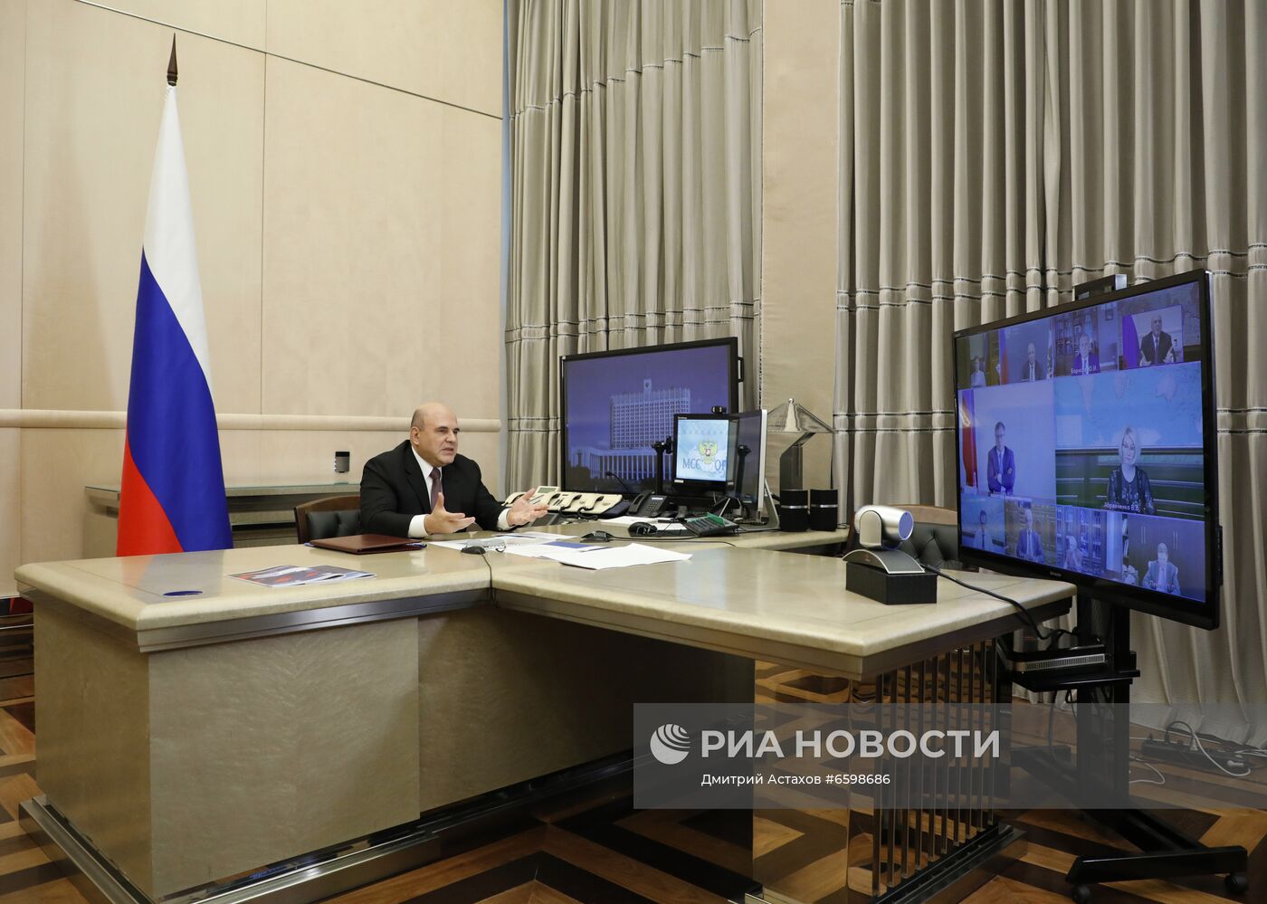 Премьер-министр РФ М. Мишустин провел совещание с вице-премьерами РФ