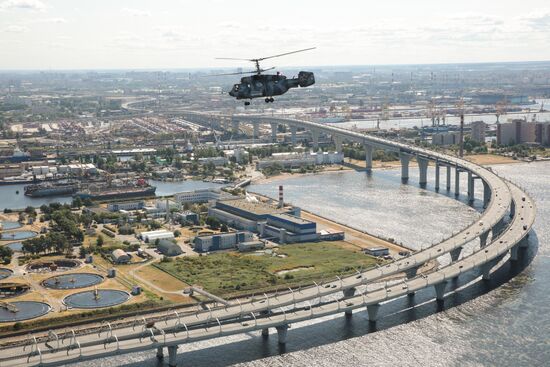 Репетиция парада ко Дню ВМФ в Санкт-Петербурге